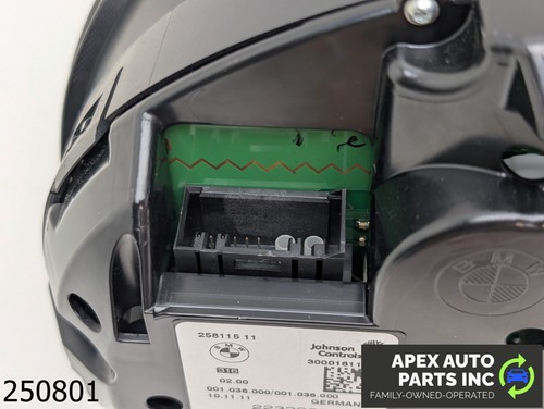 OEM 2011-2013 BMW 535i 3.0L Speedometer Gauge Cluster - Picture 7 of 8