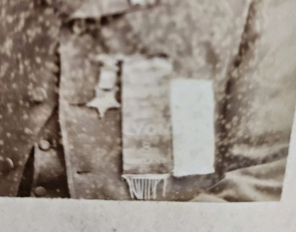 Picture 3 of 4