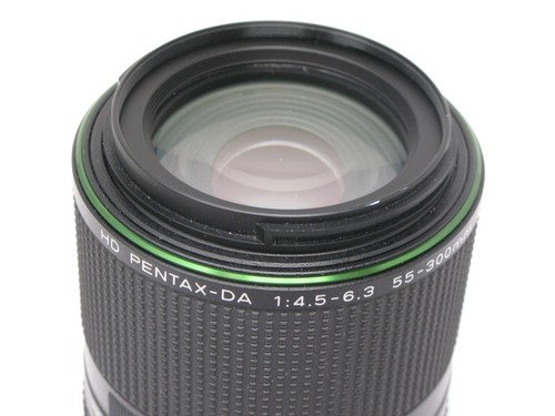 HD PENTAX-DA 55-300mm f4.5-6.3 ED PLM WR RE Telephoto Zoom Lens - Boxed - Picture 2 of 4