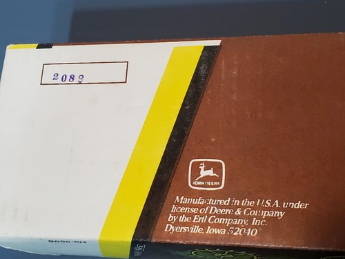 John Deere 1935 Model BR Tractor 1/16 Model 5586 Collectors Ed Die Cast Etrl  - Picture 7 of 13