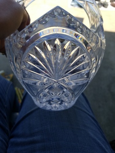 SHANNON CRYSTAL BASKET - Made in SLOVAKIA 8 1/2'' Tall - Picture 3 of 7