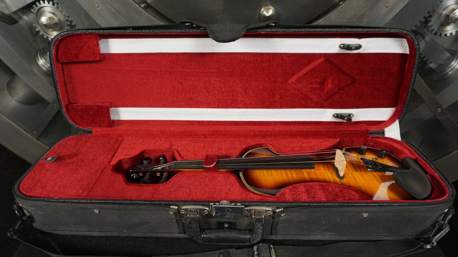 Fender FV3 Deluxe Electric Violin w/ Hard Case