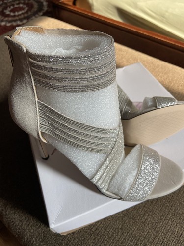 Jessica Simpson Heels Shoes Size 9.5 Dove Silver - Picture 15 of 16
