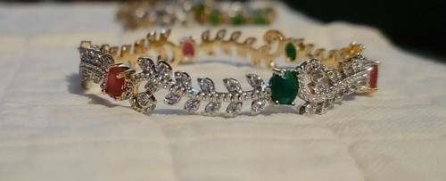 Goldtone & Silvertone Leaf Vine Bangle Bracelet W Red & Green Rhinestones - Picture 2 of 8