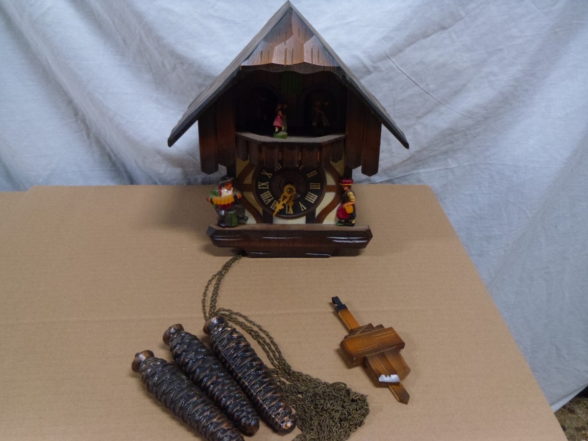 German Cuckoo clock Cuendet Swiss Musical Movement 706.19 READ AD