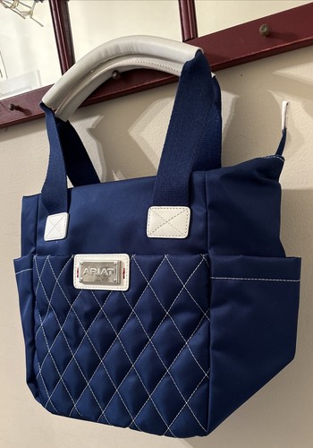 Ariat Blue & White Quilted Nylon Carry All Shoulder Tote/ Bag/purse Lunch Bag - Picture 6 of 21
