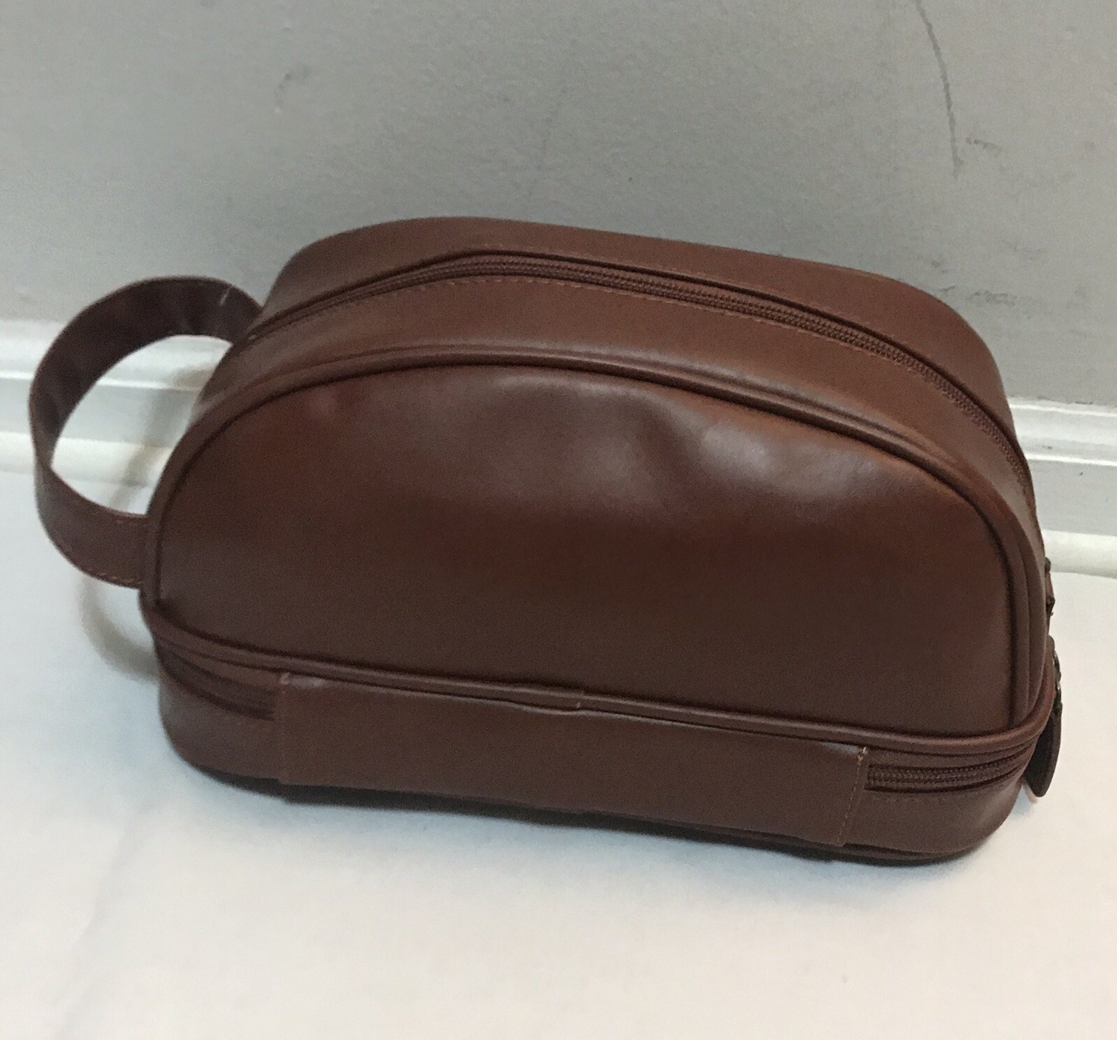 Original Penguin Travel Kit with Bottles Brown Zip Top MSRP 49.50 eBay