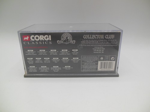Corgi Classics 03001 Jaguar XK120 soft top in Silver 1:43 Scale - Picture 9 of 11