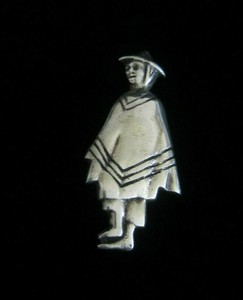 Vintage-Sterling-Silver-Peru-Figurel-Gaucho-Pin-Brooch
