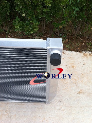 Custom Aluminum Race Radiator for Ford Falcon V8 6cyl XC XD XE XF 56mm 3Row MT - Picture 4 of 5