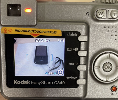 Kodak EasyShare C340 5,0 megapixel fotocamera digitale - FUNZIONA! PORTA BATTERIA MANCANTE - Foto 3 di 12