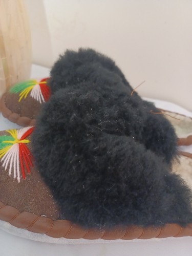 Women's Ladies Hand Made %100 Sheepskin Mules/Slippers UK SIZE 6 EU 39 Indoors - Picture 7 of 17