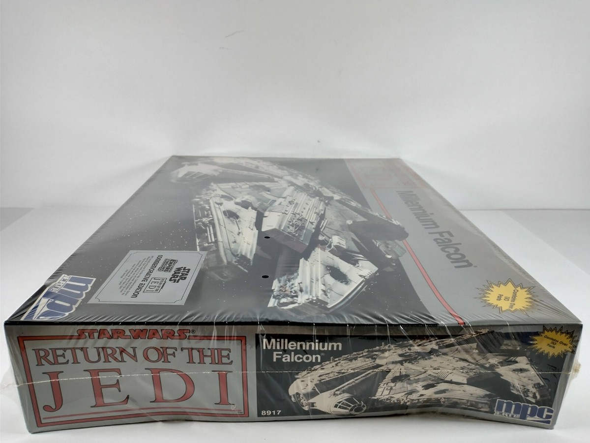 Star Wars Return of the Jedi Millenium Falcon MPC Model Kit