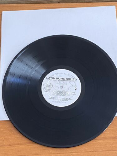 LATIN BOMB SQUAD Hardcore "NEIGHBORHOOD CREEPAS" 1998 VINYL LP 10 TRACKS NM- - Picture 4 of 5
