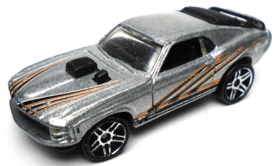 1997 HOT WHEELS FORD MUSTANG MACH 1 SILVER 1:64 DIECAST 2 3/4'' CAR WITH STRIPES