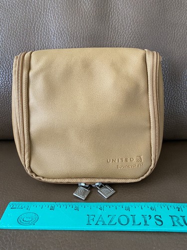 UNITED AIRLINES Travel Amenities Bag w/Mini Items ~ 7"x 6”x 2”