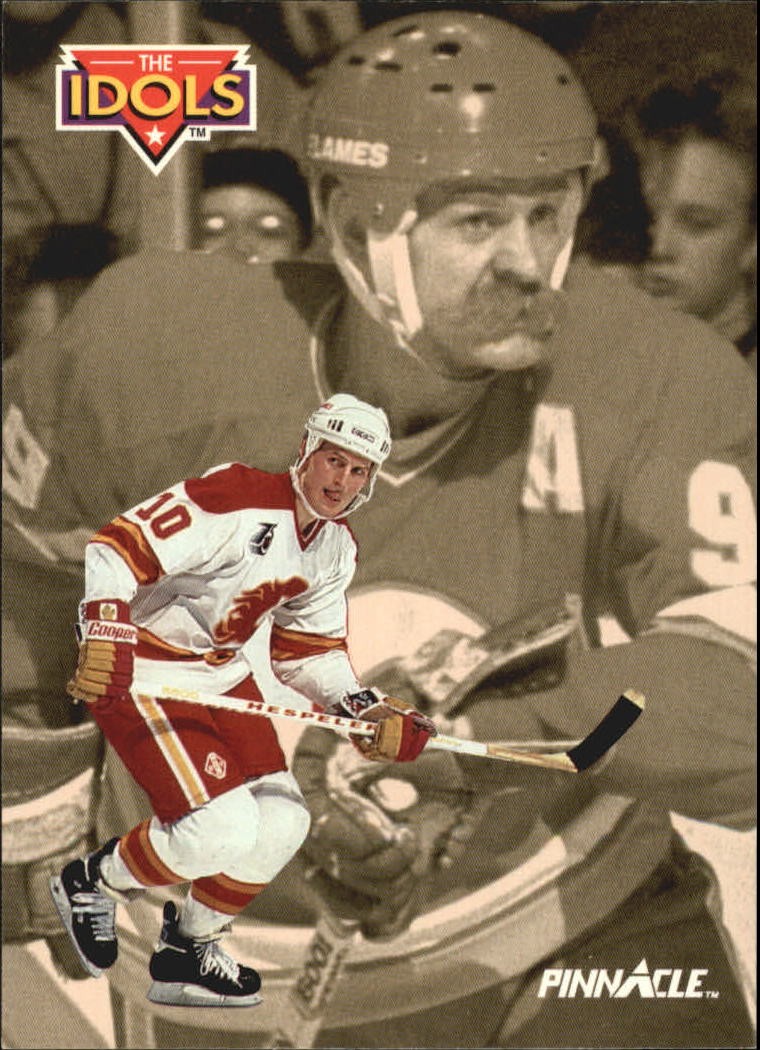 1992-93 Pinnacle French #242 Gary Roberts IDOL/(Lanny McDonald) - HKY