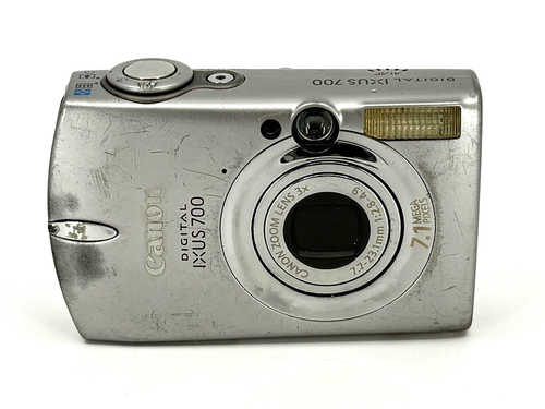 Canon Digital IXUS 700 7.1MP Compact Digital Camera - Silver - Tested - Picture 3 of 11