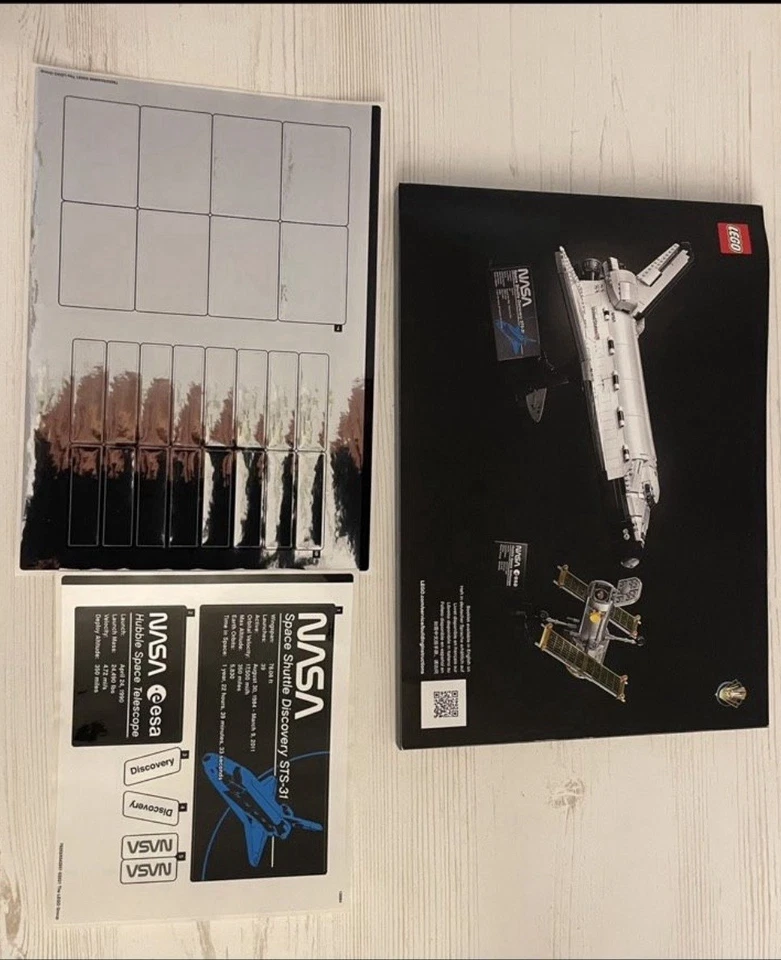 LEGO Icons 10283 NASA Space Shuttle Discovery, Foto 2 von 3