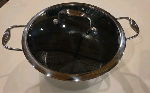 HexClad Hybrid Nonstick 8-Quart Stockpot with Tempered Glass Lid Excellent