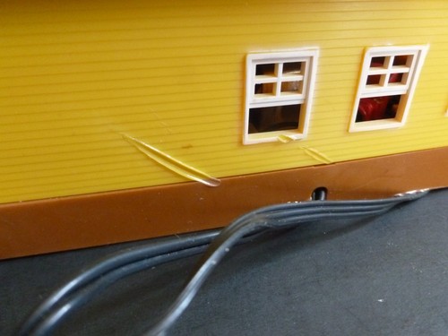 Vtg HO Scale Bachmann #1432 Action Depot w/moving forklift works - Picture 10 of 13