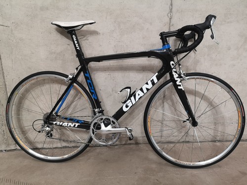 Giant TCR Road Bike - Picture 7 of 8