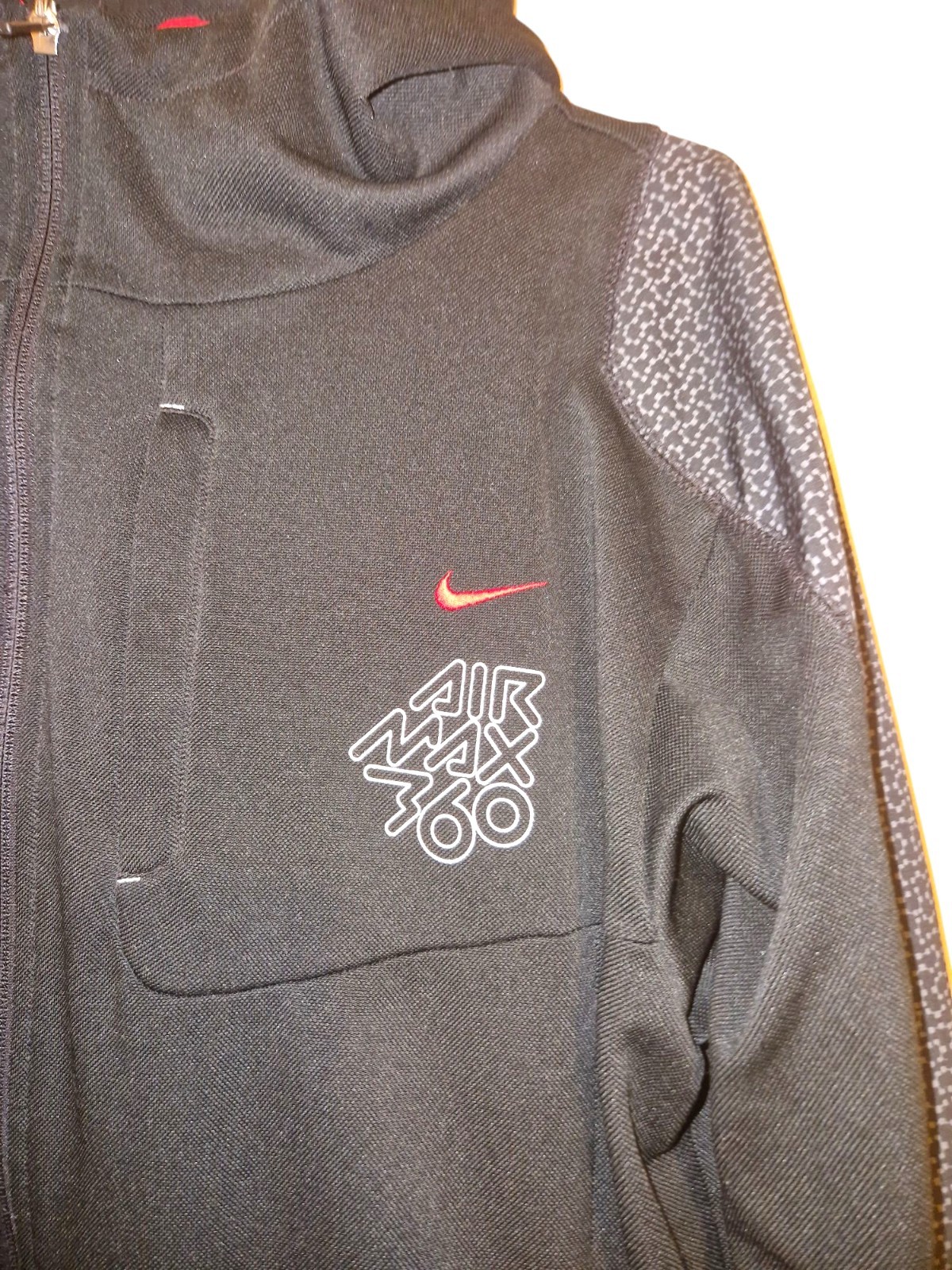 Picture 4 of 12