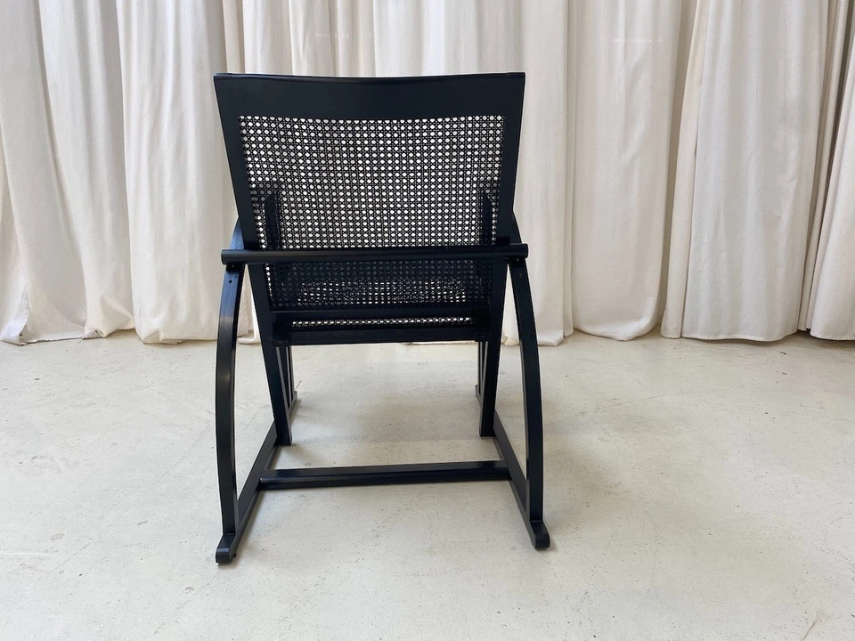 Fauteuil arc Pascal Mourgue ed. Triconfort laqué noir 1980 - Photo 3/4