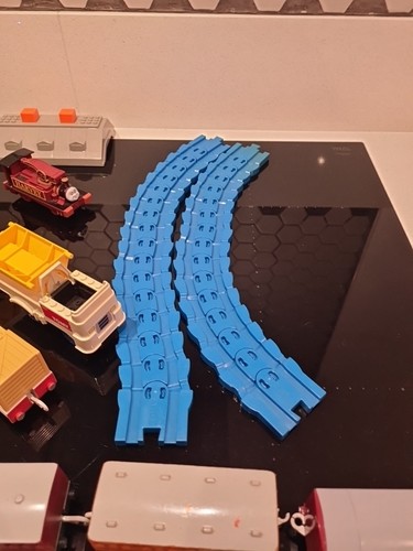 THOMAS THE TANK ENGINE & FRIENDS TRACKMASTER BUNDLE Vintage Engines Carriages - Picture 17 of 18