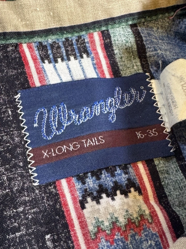 Wrangler Shirt Men's L X Long Tails Pearl Snap Colorful Western Aztec 16/35 VTG - Image 4 of 4