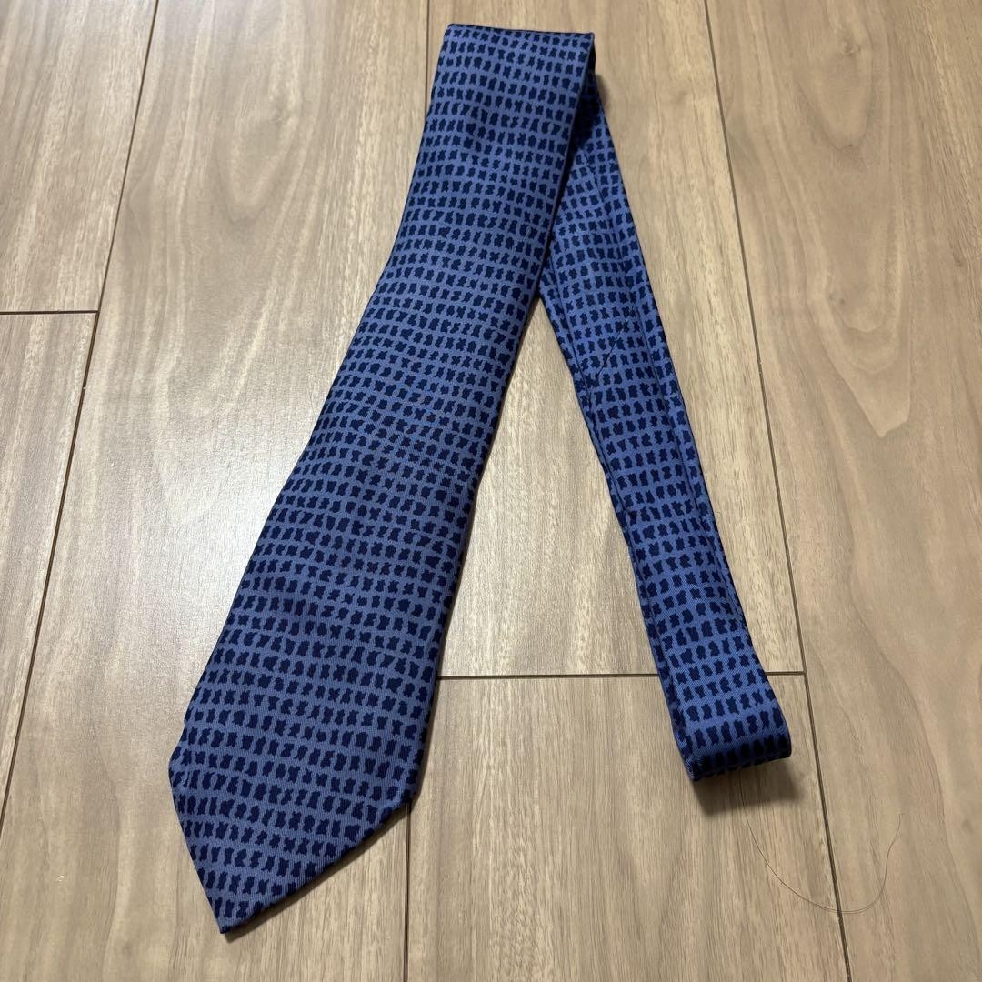 HERMES Geometric Pattern Tie 5058 PA: Elegant Blue 100% Silk