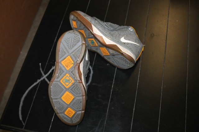 lebrons straps