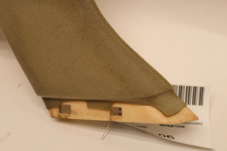 INFINITI Q45 2002-2005 panel trasero izquierdo cuarto pilar cubierta de moldura OEM Foto 2 de 4