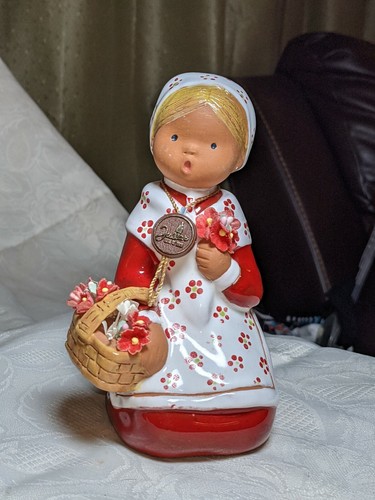Vtg Jullar Terracotta Pottery Levante Spain Sitting Girl Basket 6.25" Figurine