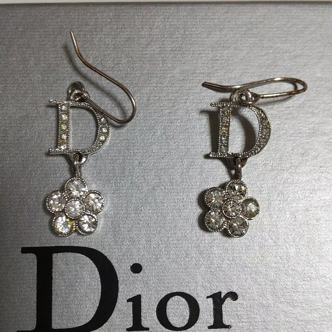 Christian Dior Earrings D logo Flower Motif Silver Rhinestone women s jewelry