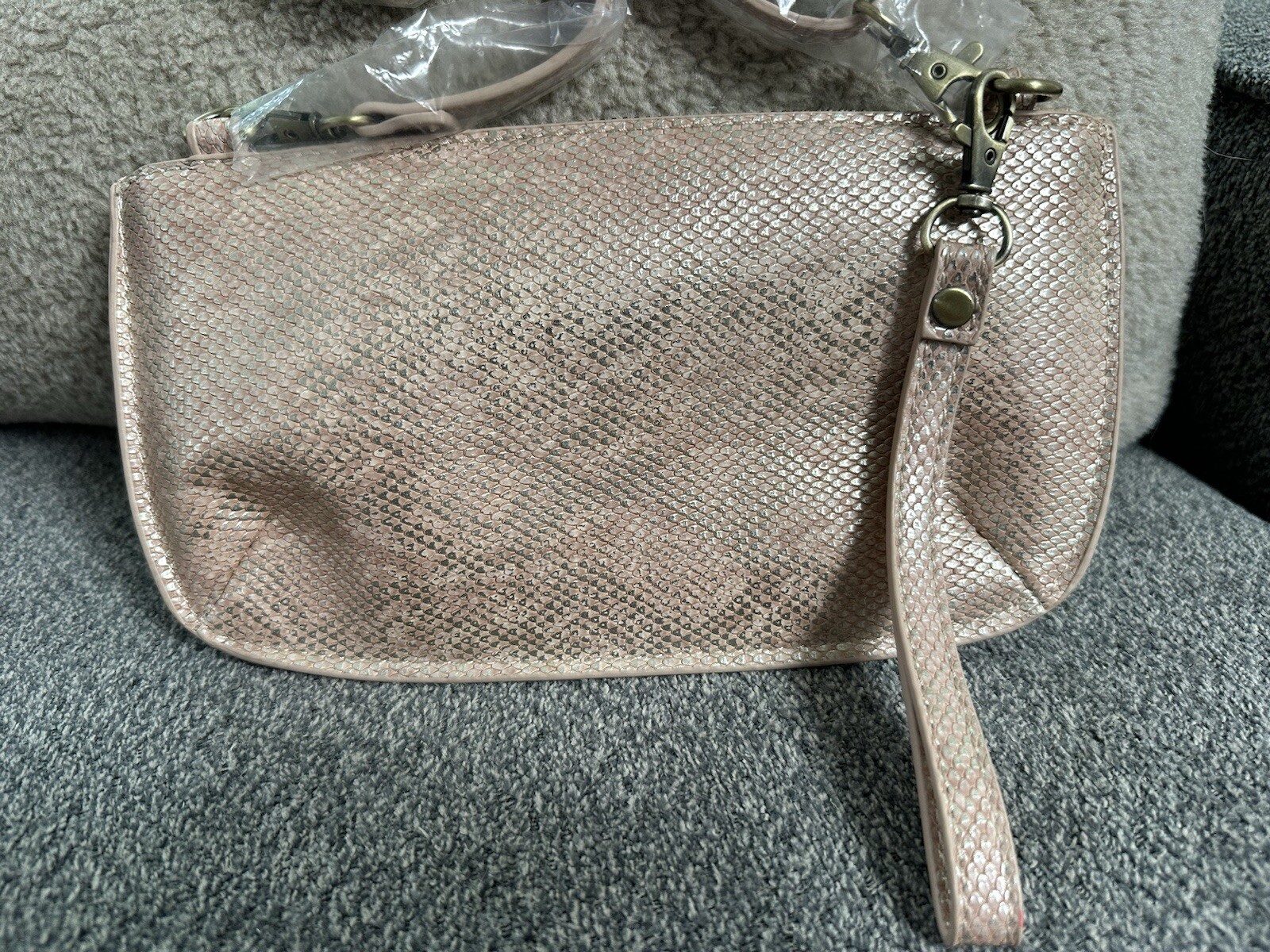 Picture 4 of 9