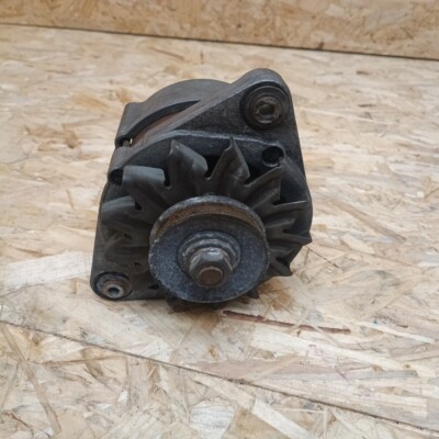 BMW E21 E28 E30 Lichtmaschine Alternator Bosch 0120489030 14V 65A Original