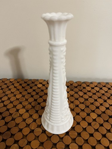 Vintage Milchglas Vase - Bild 3 von 4