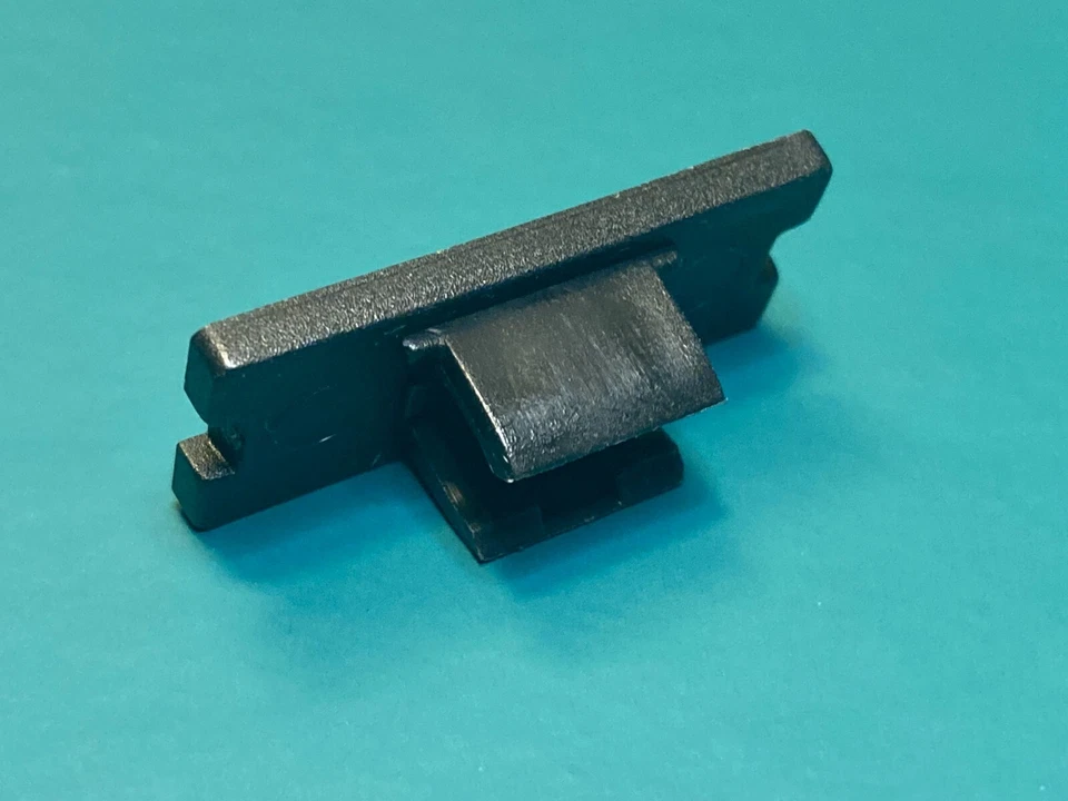 4 x Universal Fuse Cover UK Moulded Plug Mains/IEC/Kettle Lead for 13, 5, 3 Amp - Image 3 of 4