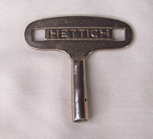 LLAVE RELOJ HETTICH VINTAGE 1/8" PORTABROCAS CUADRADO - Imagen 2 de 3