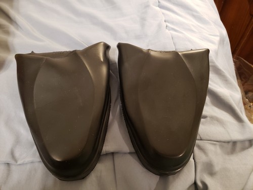Totes Geometric Loafers Size Large Black Shoe Rubbers New in Box! - Picture 2 of 11