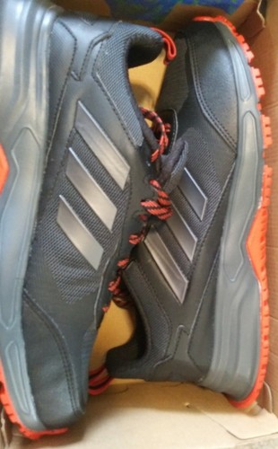 Size 8.5 - adidas Rockadia Trail running black/red - Picture 4 of 12