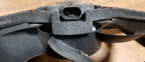 1993-2003 Jaguar XJ8 XJ6 XJR Vanden Plas Radiator Cooling Fan Assembly MNC4270AC - Picture 4 of 7