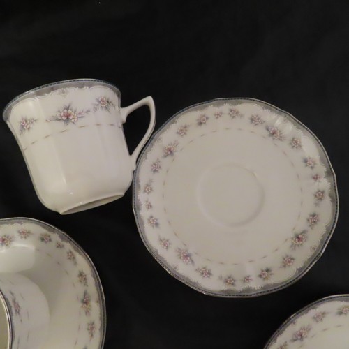 Noritake Traviata Elfenbein 4er Set Kaffee Tee Tassen und Untertassen China Rosa Blumen - Bild 6 von 9
