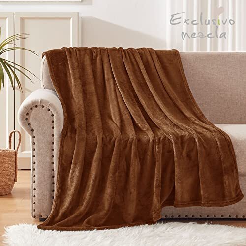Fleece Throw Blanket for Couch, Sofa, 300GSM Super Soft Throw (50"x60") Brown - Bild 4 von 6