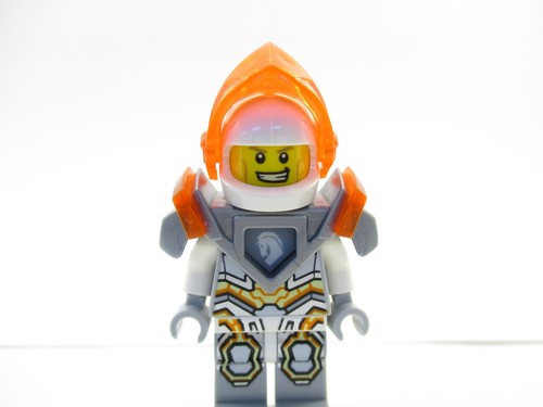 LEGO Nexo Knights Minifigure Lancia 70352 Minifigure + 2 Nexo Powers Stagione 3 - Foto 4 di 5