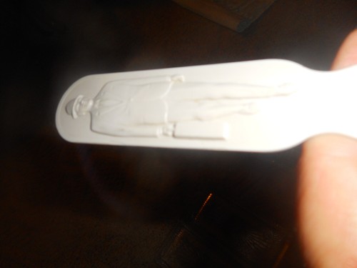 EUC FULLER BRUSH 8" LETTER OPENER CREAM COLOR 1960's MAN CARRYING BRUSHES CASE - Picture 6 of 9