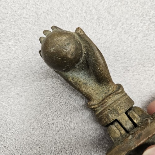 Llamador de puerta antiguo - Imagen 2 de 8