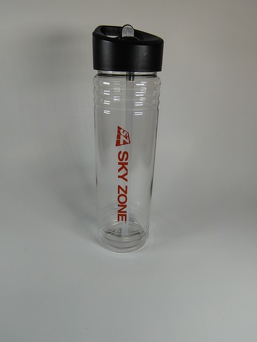 Botella de agua Sky Zone de plástico transparente sin BPA para uso diario informal nuevo sin etiquetas - Imagen 1 de 6