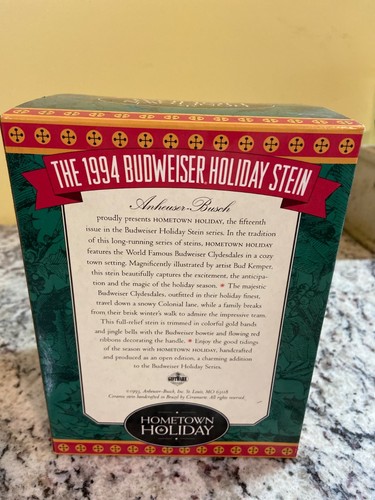 Budweiser Holiday Stein 1994 vacaciones en la ciudad natal con caja y certificado de autenticidad Clydesdales vintage - Imagen 6 de 6